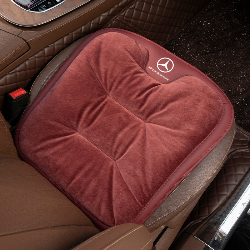 Kratka plišasta blazina za zimske avtosedeže--SI