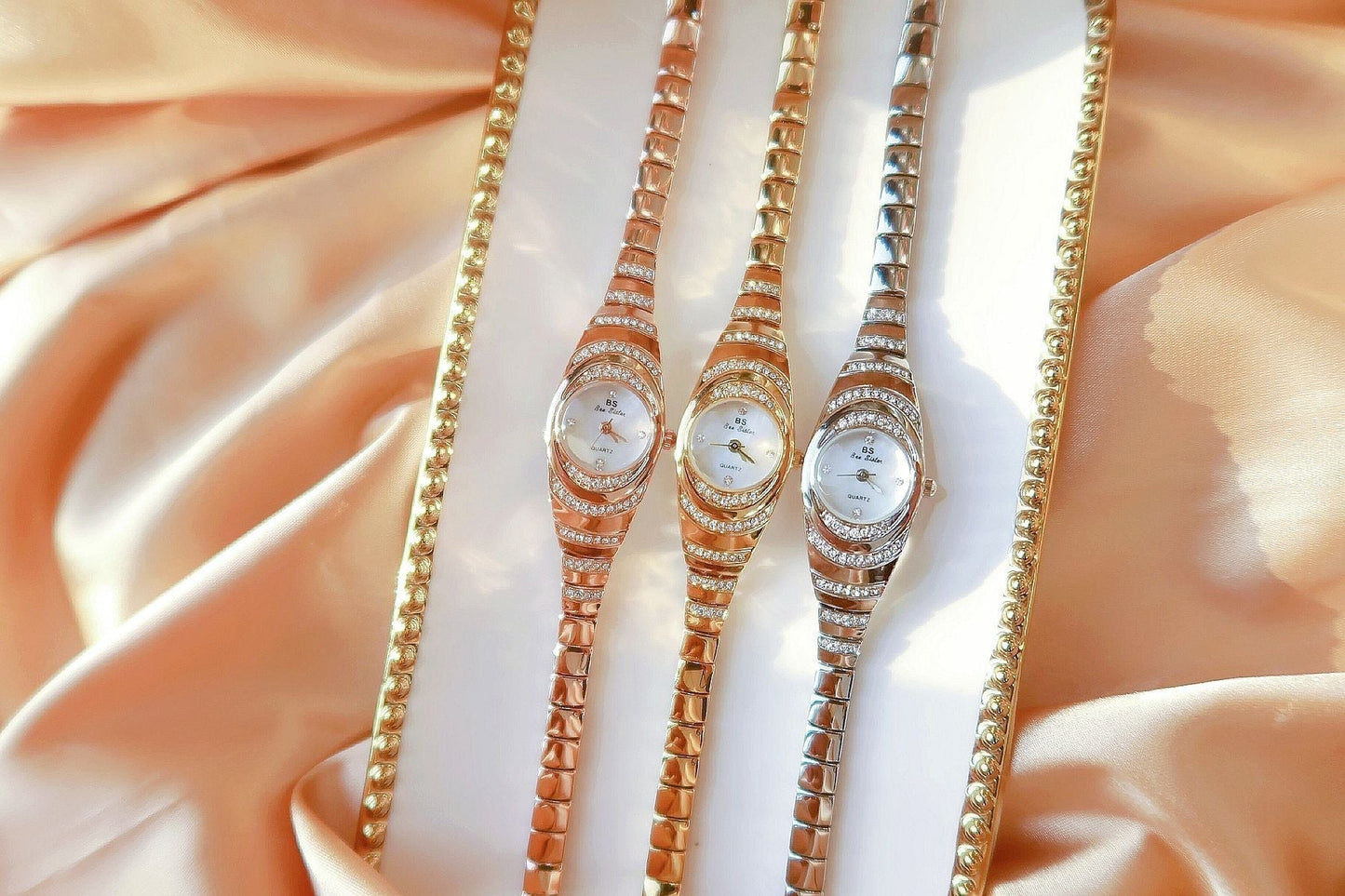 💎Ženska ura s kristalno zapestnico⌚-SI