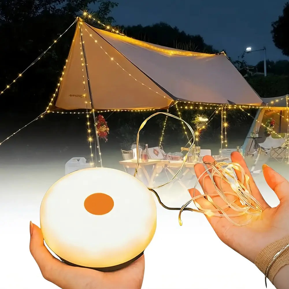 Kamp svetilka™💡 10-metrska zložljiva svetilka 🔋 8-urna življenjska doba baterije 🌈 Več barvnih nastavitev ⚙️ Postavitev v nekaj sekundah-SI