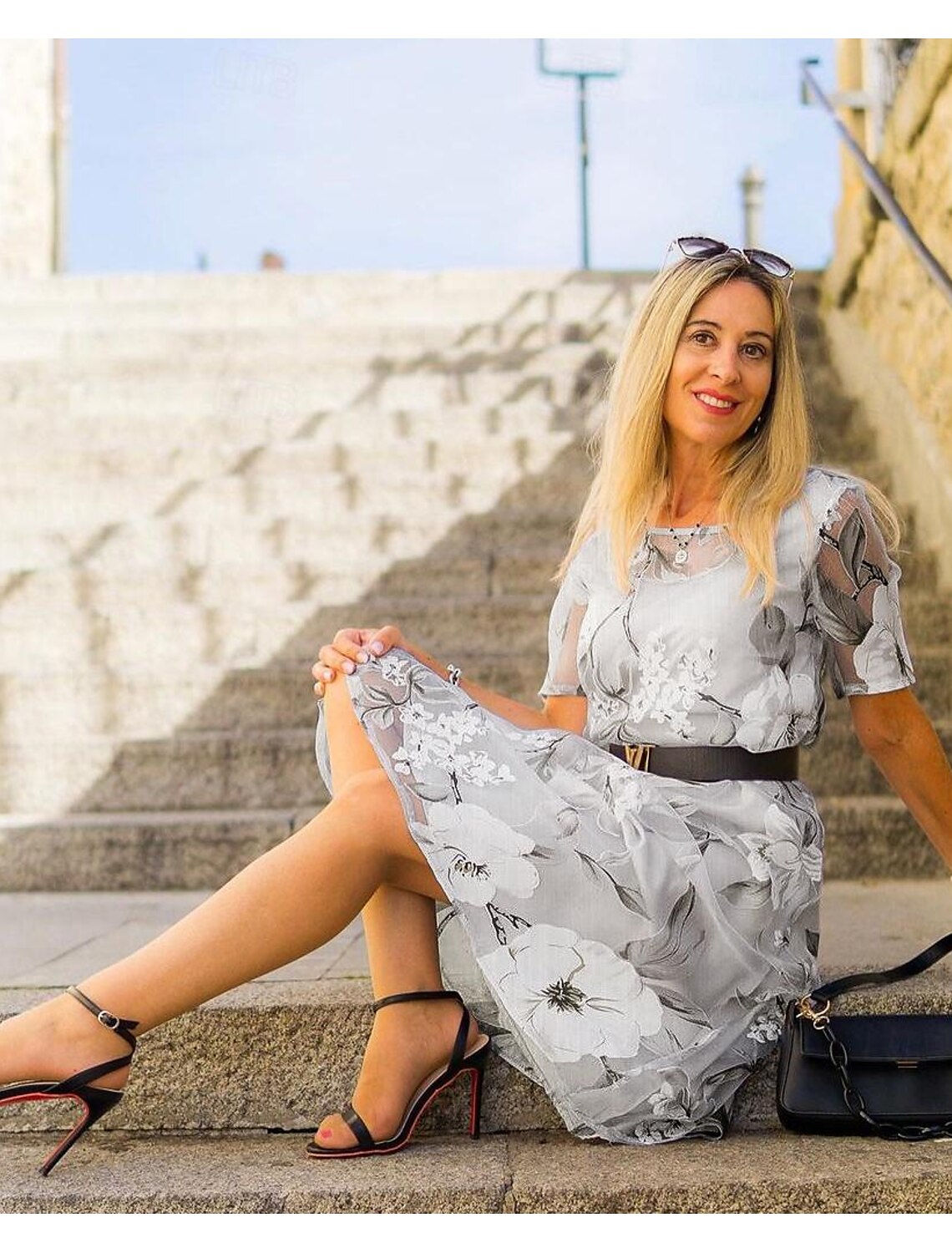 Gėlių rašto tinklinio audinio suknelė su apvaliu kaklu-LT